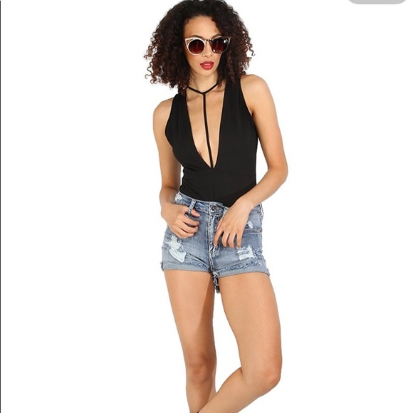 Sleeveless Sexy Deep V Neck Bodysuit - Picture 4 of 5